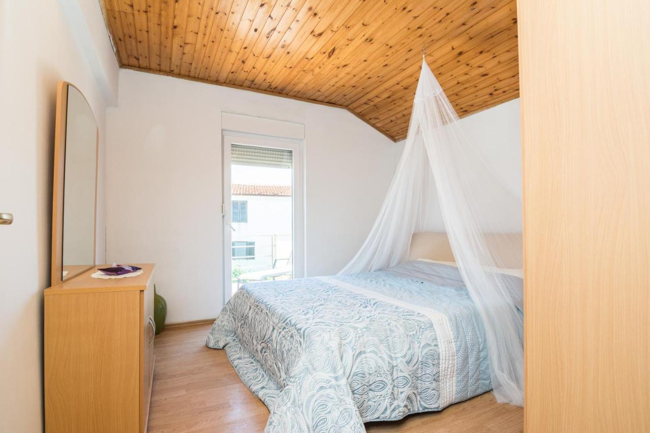 Paula Apartments Vir Εξωτερικό φωτογραφία