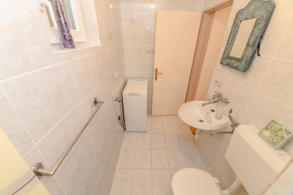 Paula Apartments Vir Εξωτερικό φωτογραφία