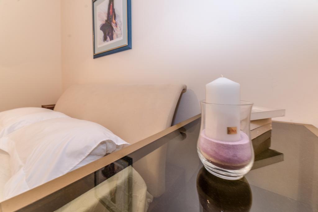 Paula Apartments Vir Εξωτερικό φωτογραφία