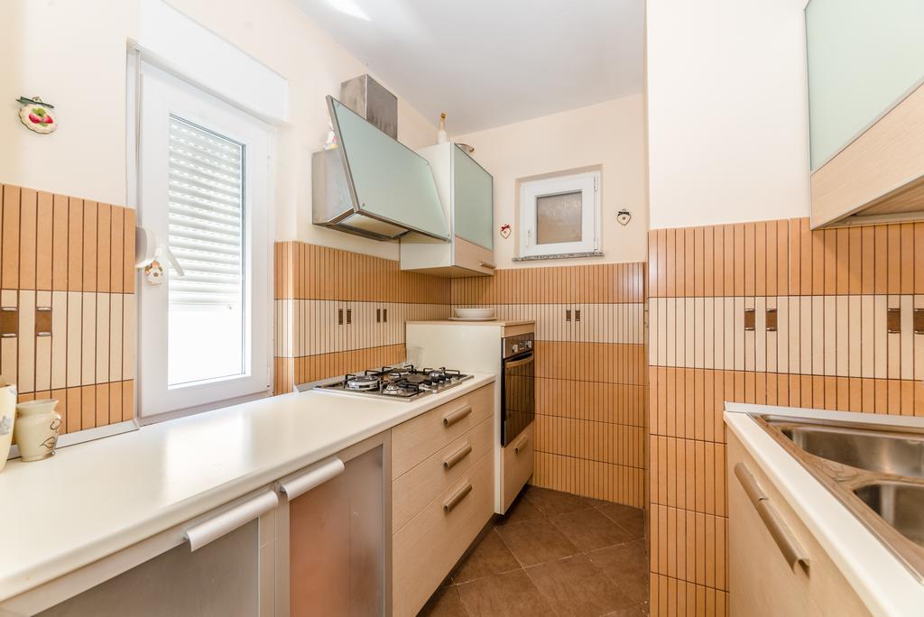 Paula Apartments Vir Εξωτερικό φωτογραφία