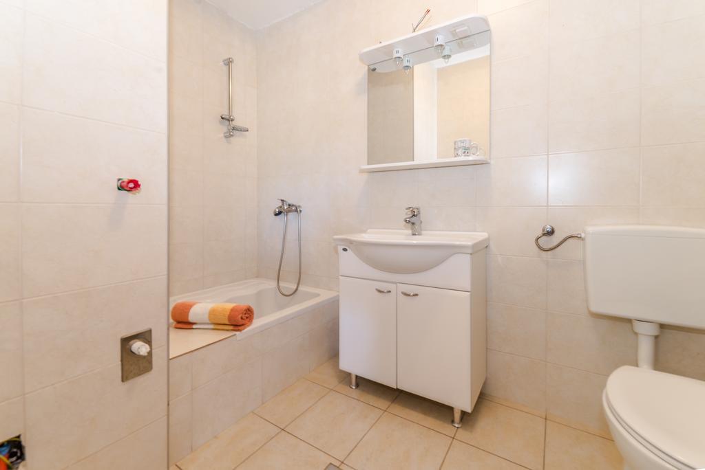 Paula Apartments Vir Εξωτερικό φωτογραφία